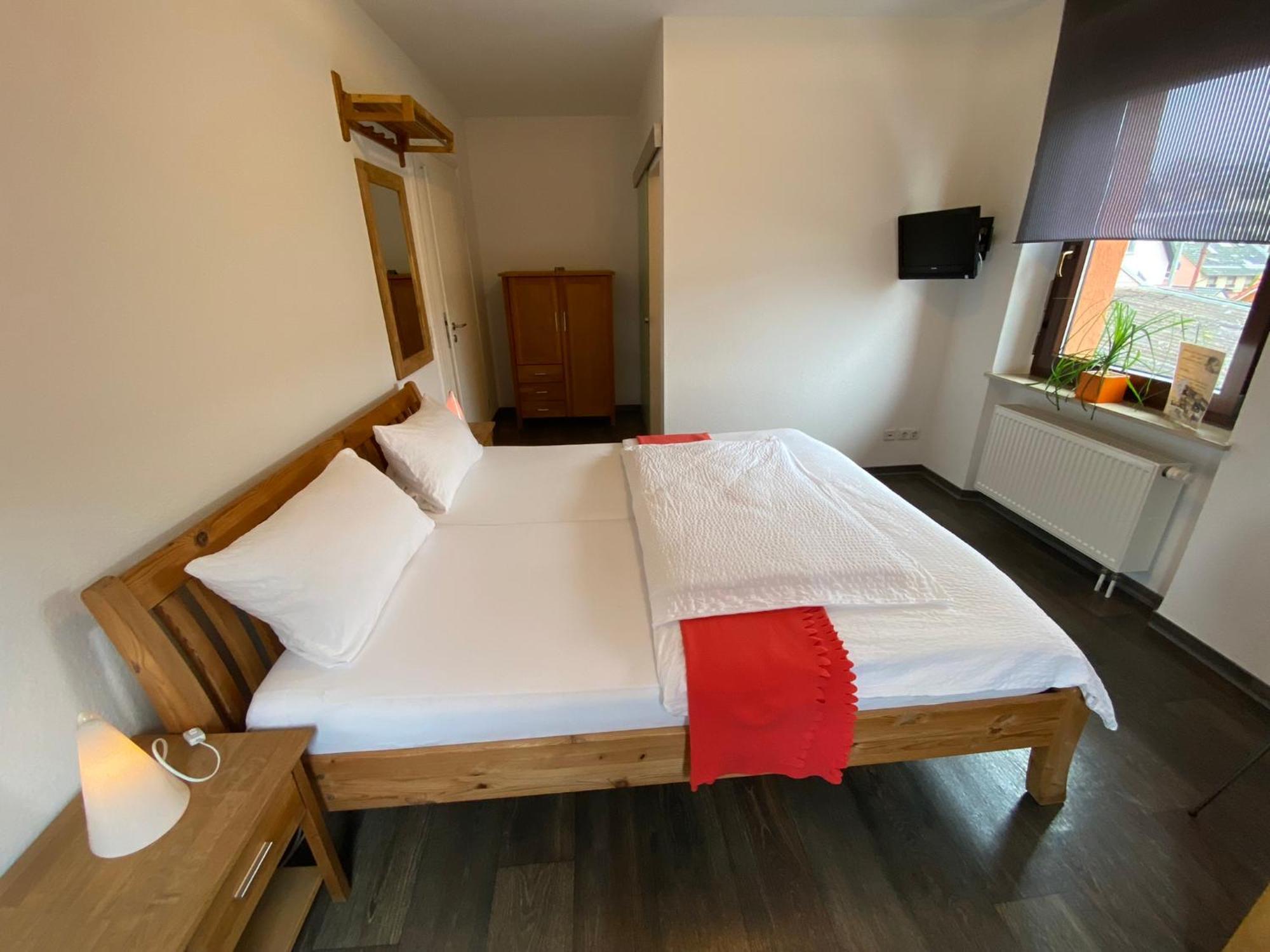 Siebenschlaefer Hof Hotel Strassbessenbach Room photo